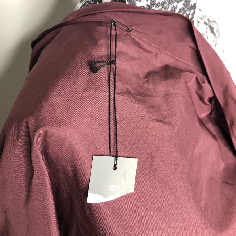 Babette Wine Color Deep V Jacket - Picture 7 of 8